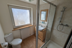 Polzeath Chalet Shower Room Downstairs